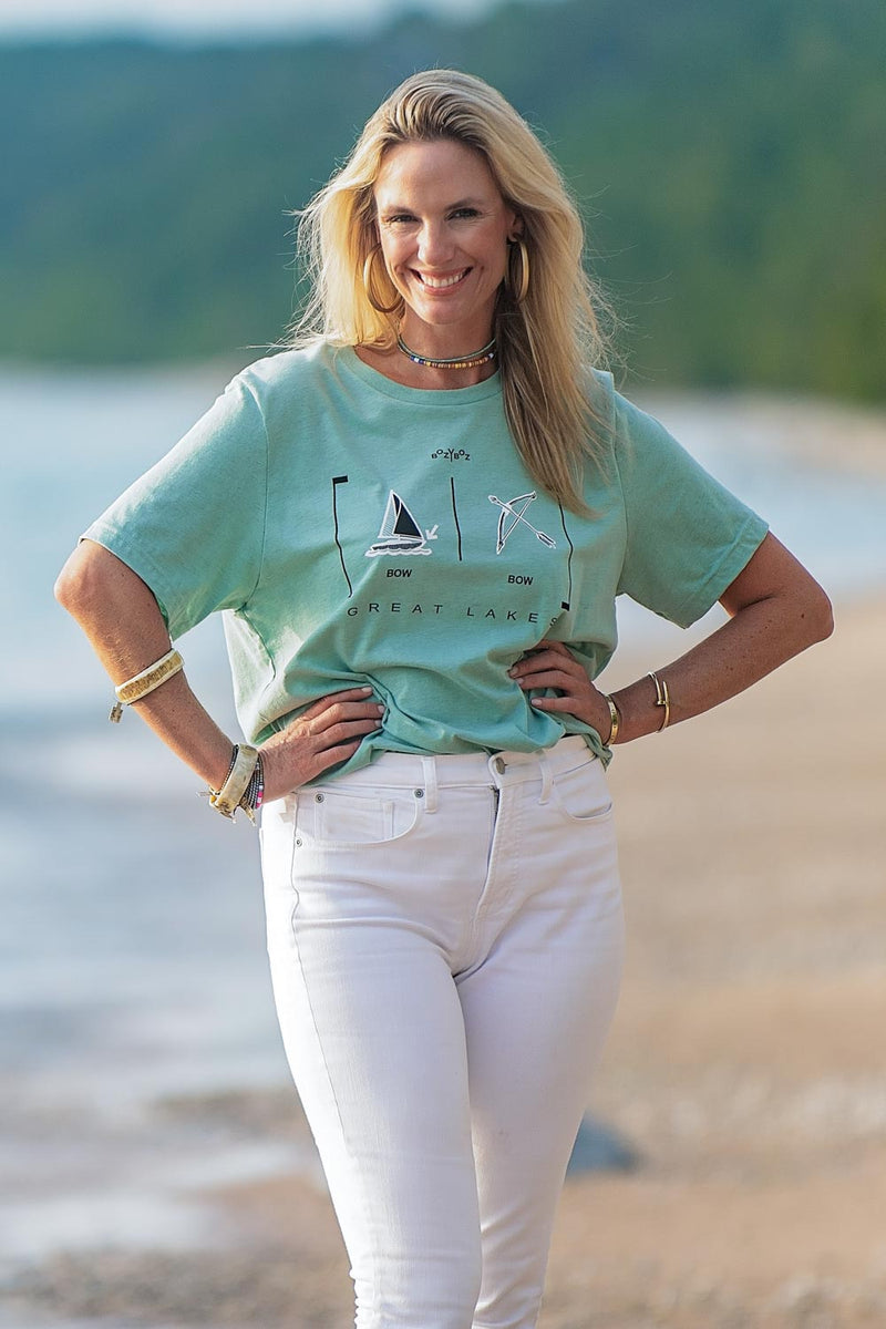 model wearing T-shirt depicting play on words, bow vs bow